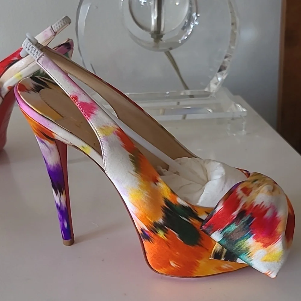 CHRISTIAN LOUBOUTIN Sandals - Picture 13 of 16